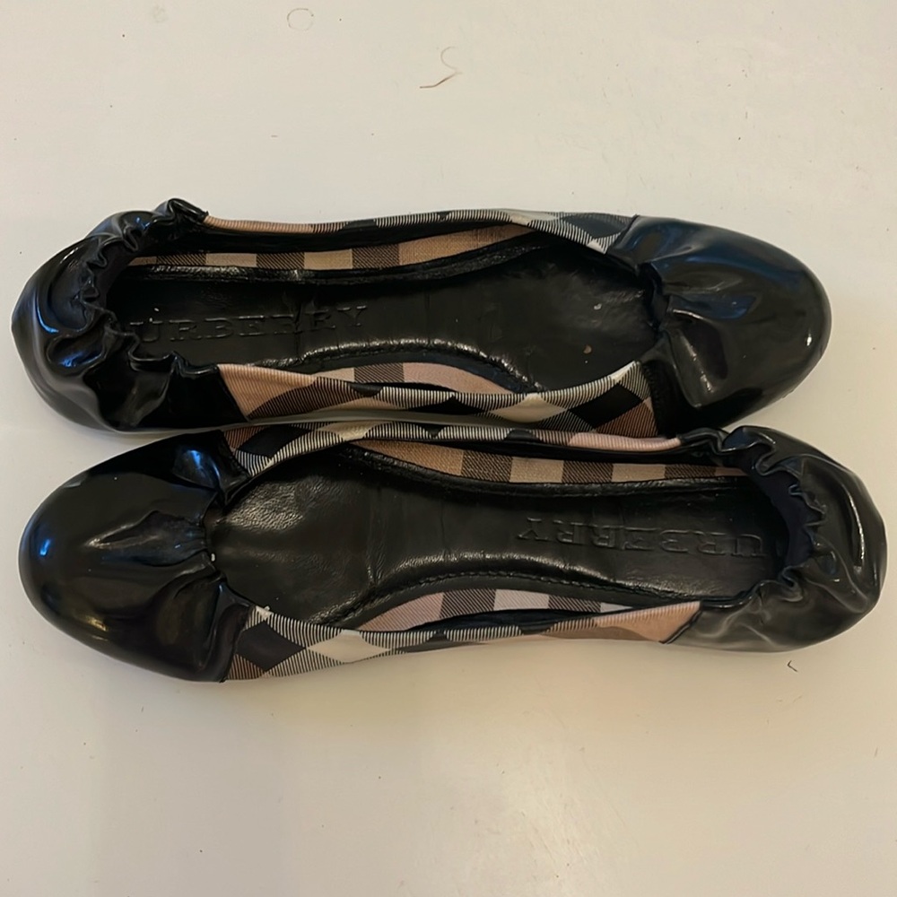 Burberry Flats